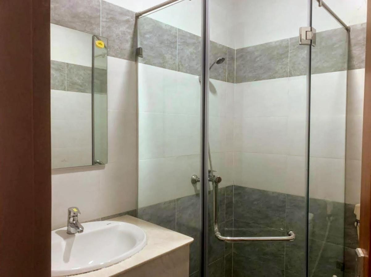 Hotel White Diamond Airport 3*