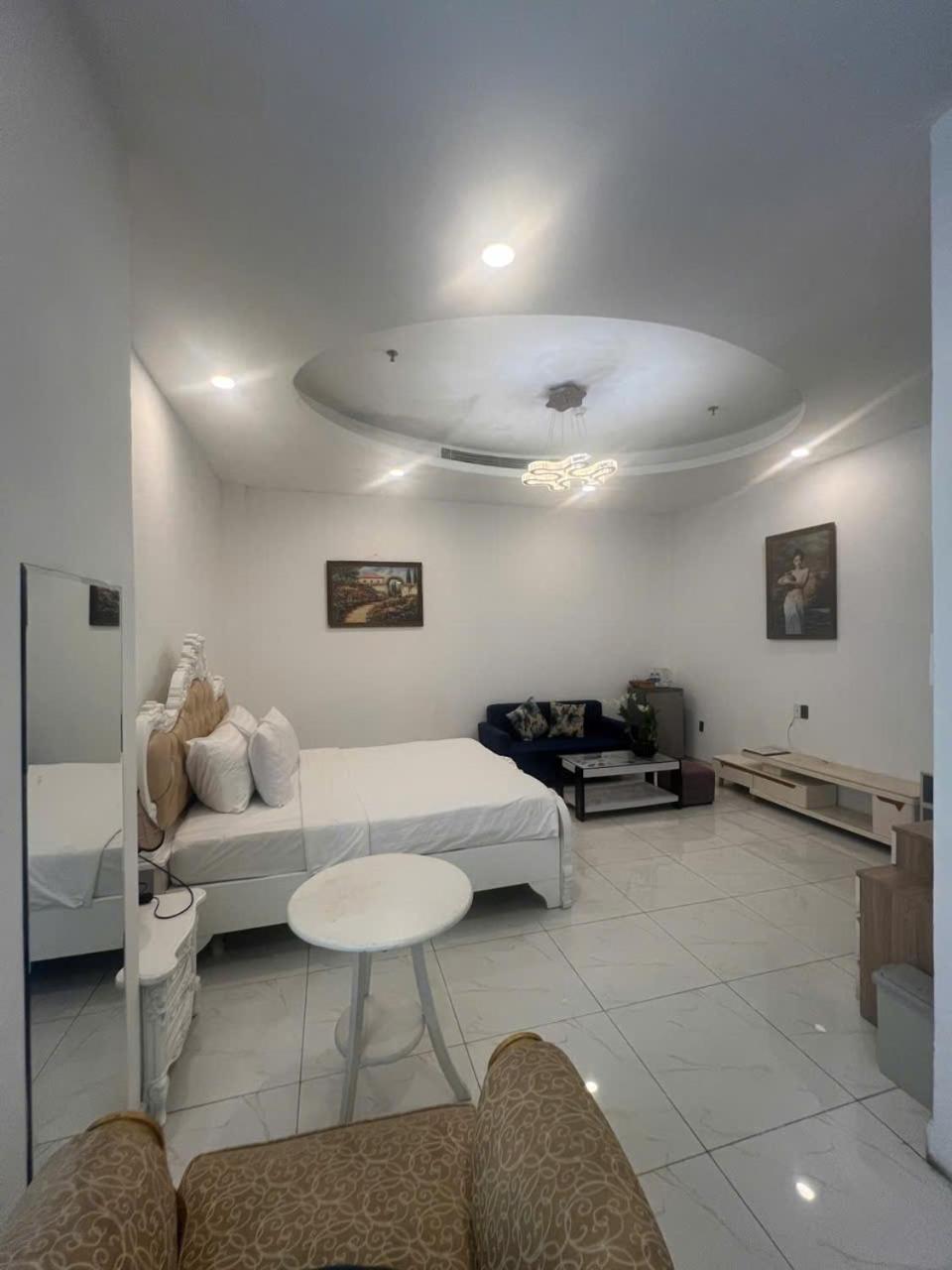 Hotel White Diamond Airport 3*