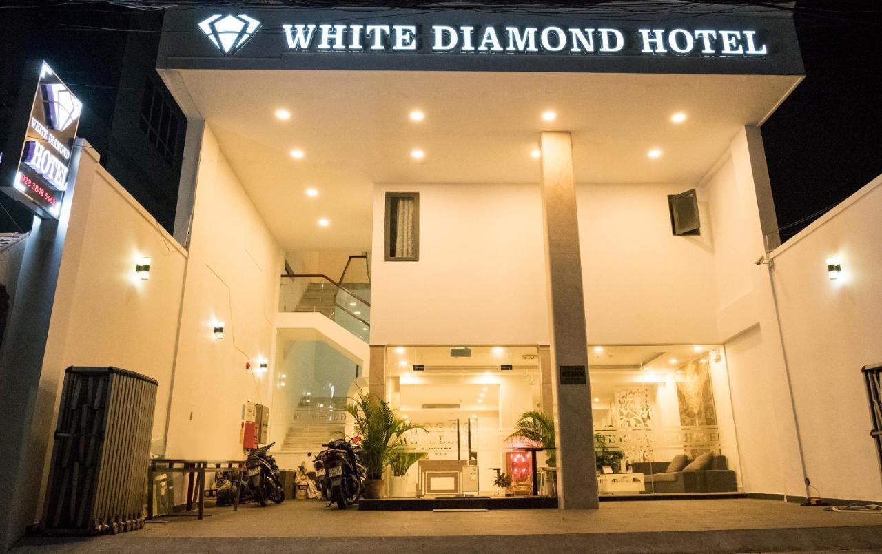 White Diamond Airport